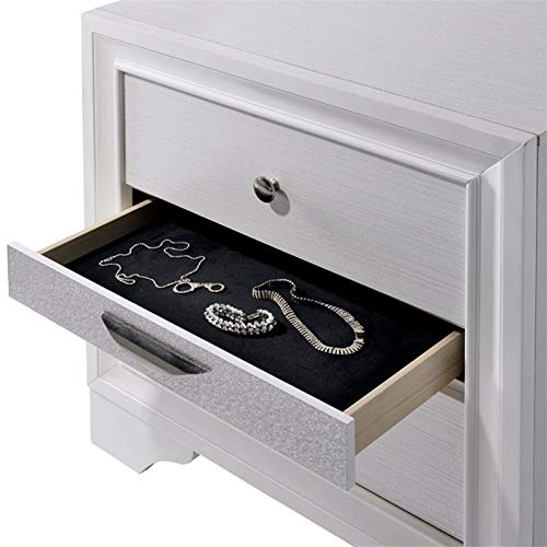 Laren Contemporary Solid Wood 3-Drawer Nightstand in White