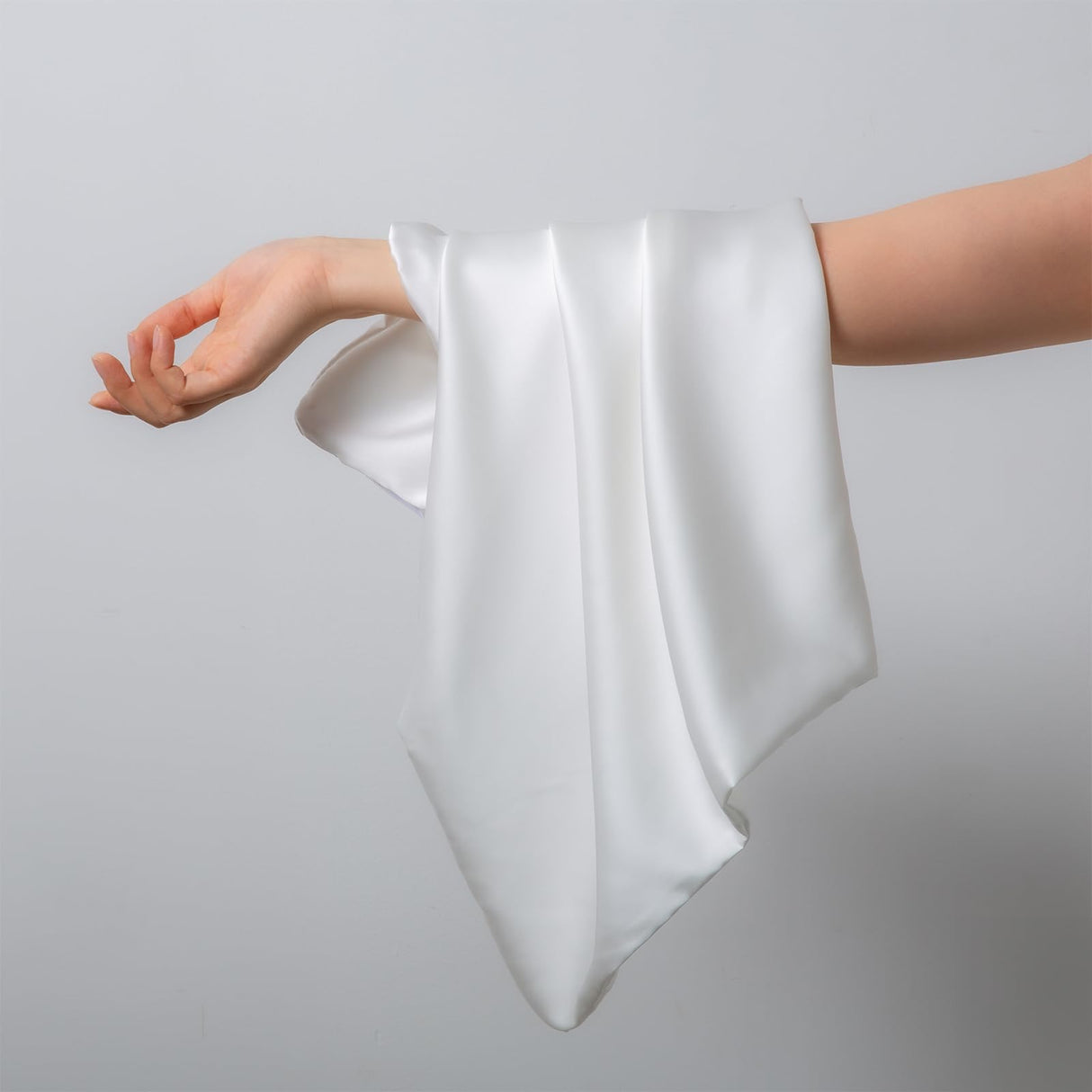 Pure Mulberry Silk Pillowcases Set of 2, Standard Size Silk Pillow Cases