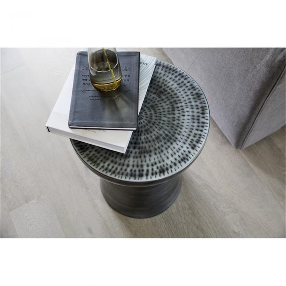 Modern/Contemporary Accent Table in Silver Finish