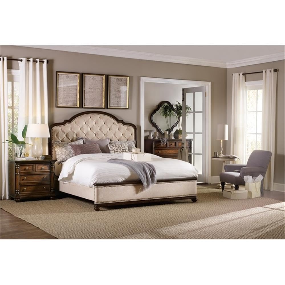 Leesburg Tufted Fabric Upholstered King Bed in Mahogany
