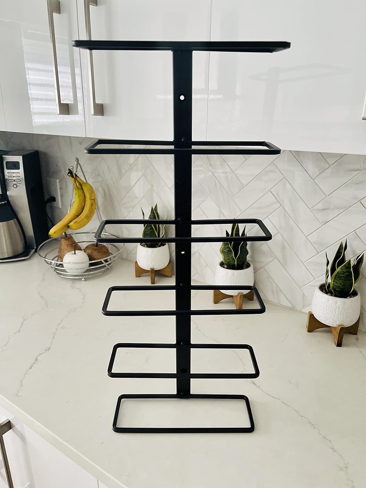 Wall Series - Center Frame Metal Wall Mount Wine Bottle Rack, Black (6 Bottles)