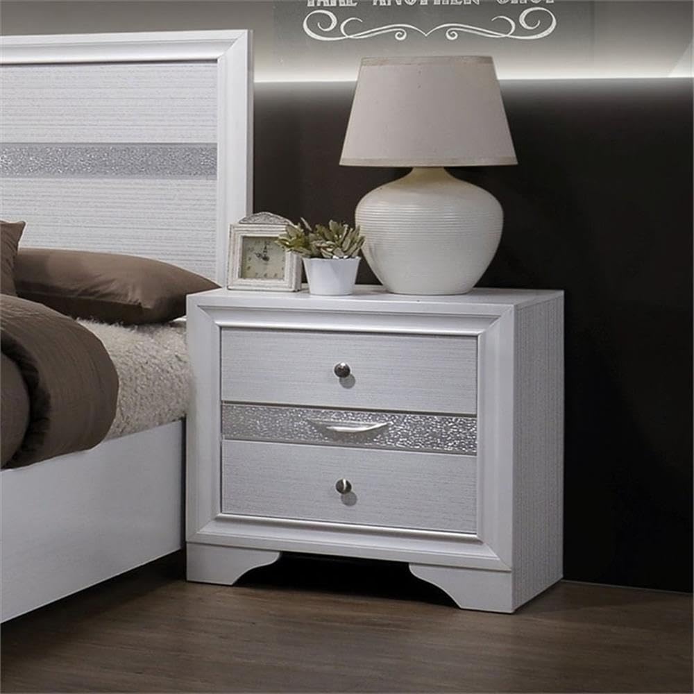 Laren Contemporary Solid Wood 3-Drawer Nightstand in White