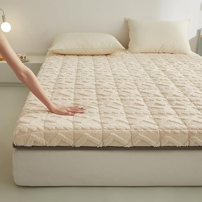 Fluffy Plush Mattress Japanese Futon Mattress College Dorm Room Folding Mattres