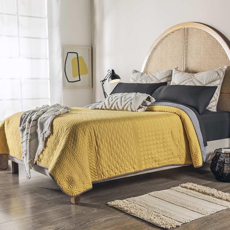 Queen Comforter, Novo Mustard Queen Size Bedding, Reversible Cozy Blankets in Golden