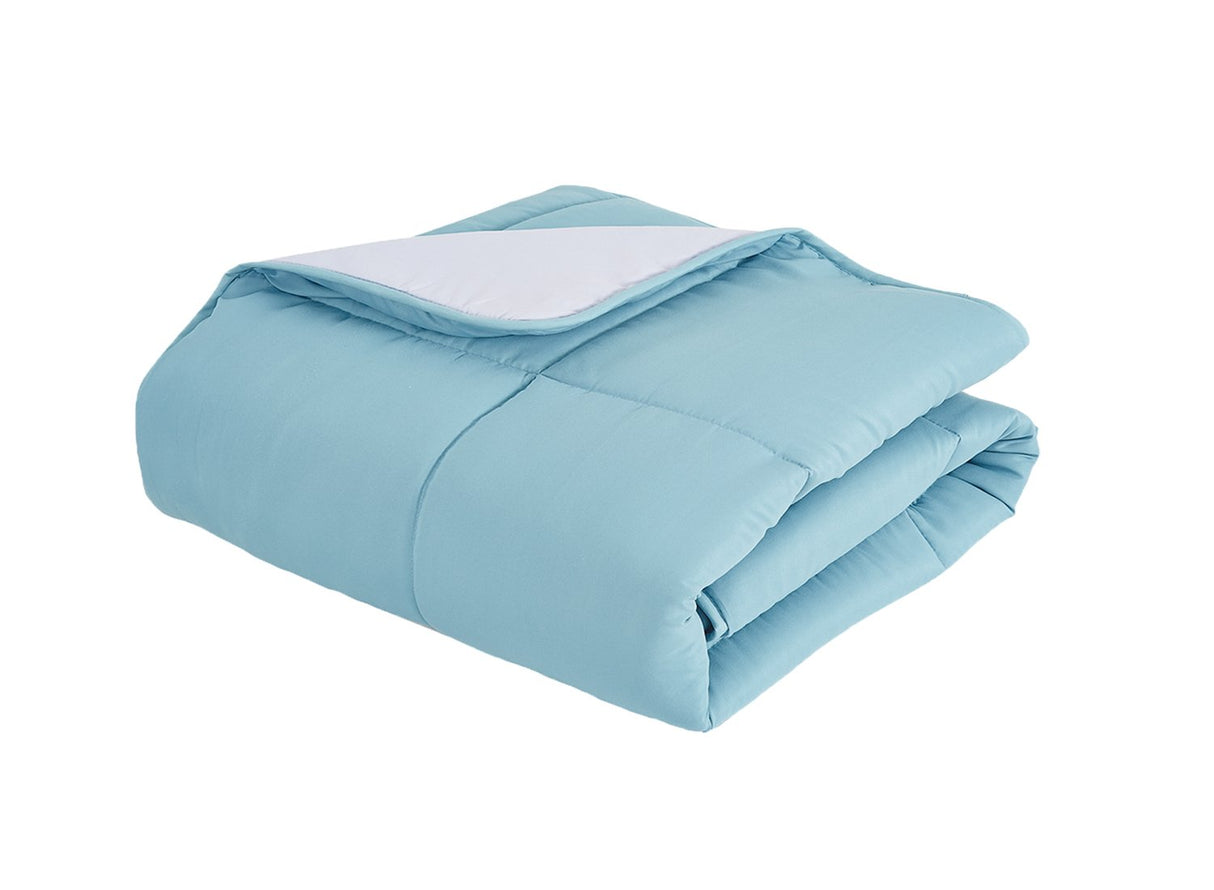 Down Alternative Comforter (Water Green / Misty, Queen) - All Season Comforter