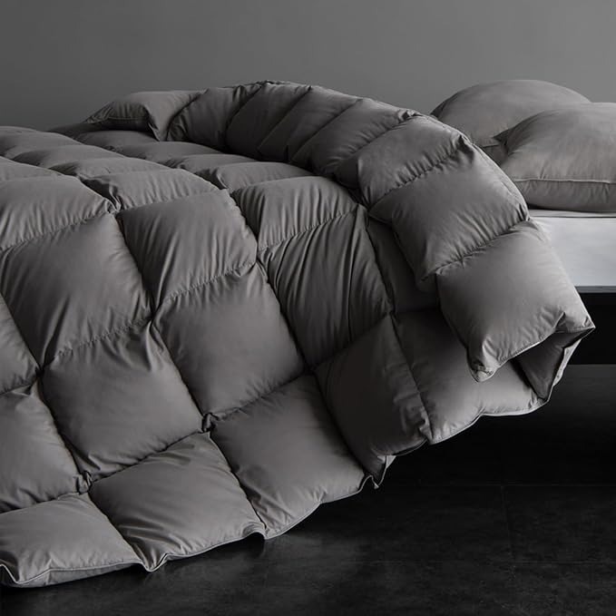 Goose Down Comforter, Medium Warmth All Season Duvet Insert, Ultra-Soft 750 Fill-Power Hotel Collection
