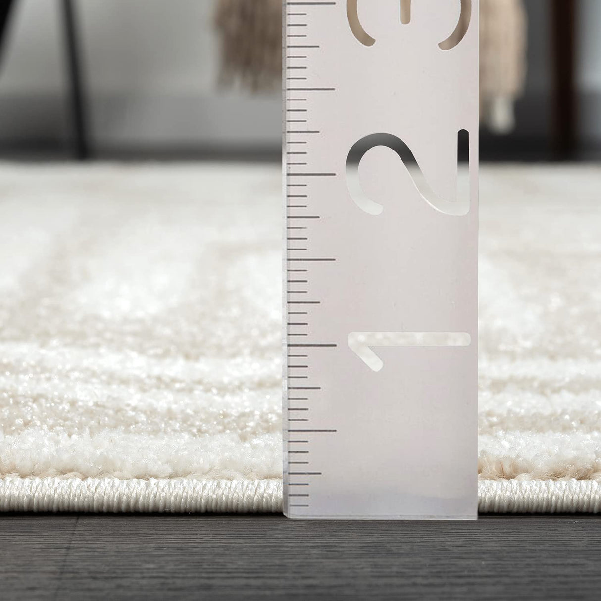 Nuevo Collection Area Rug 6'x9' - Beige/Cream Abstract Design