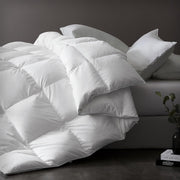 Luxurious Down Fiber Comforter with Premium Fabric