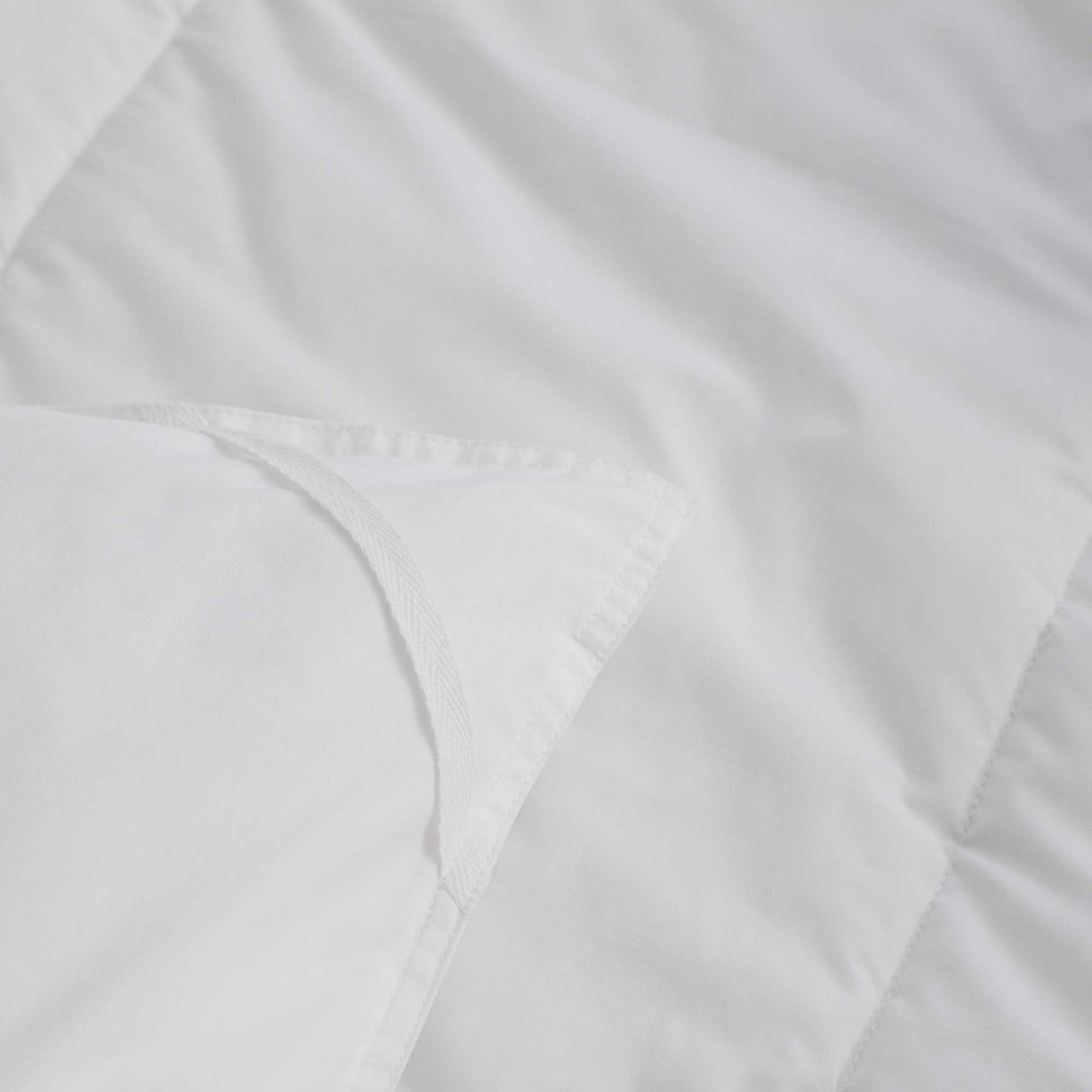 Pure + Simple Twin White Basic Bedding Comforter