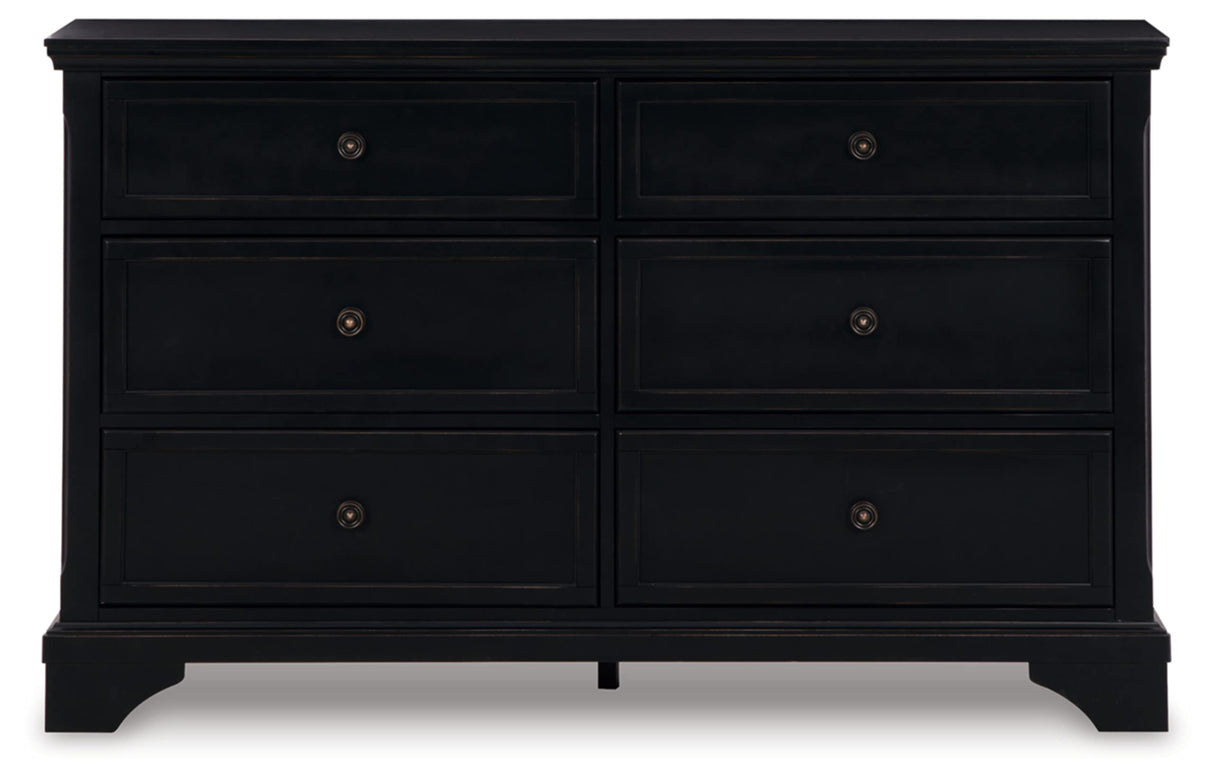 Chylanta Traditional Dresser, Black