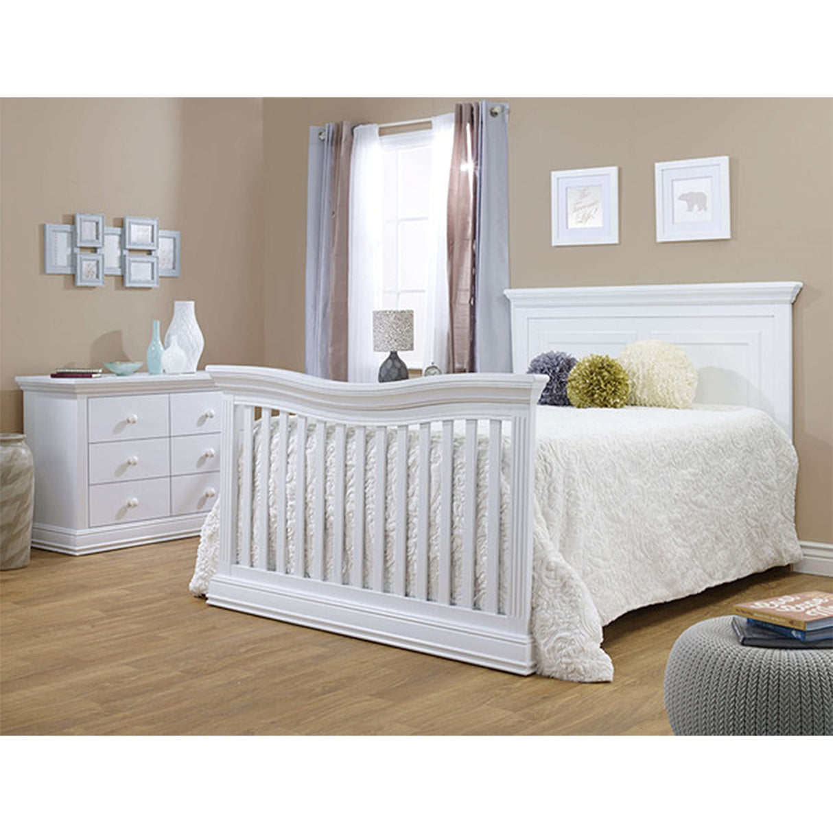 Paxton Crib, Classic 4-In-1 Convertible Crib, Made of Wood, Non-Toxic Finish
