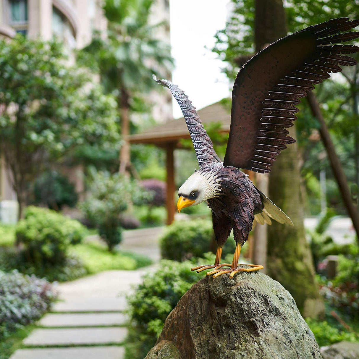 Bald Eagle Statue Outdoor Garden Sculpture Metal Yard Art Lawn Decorations