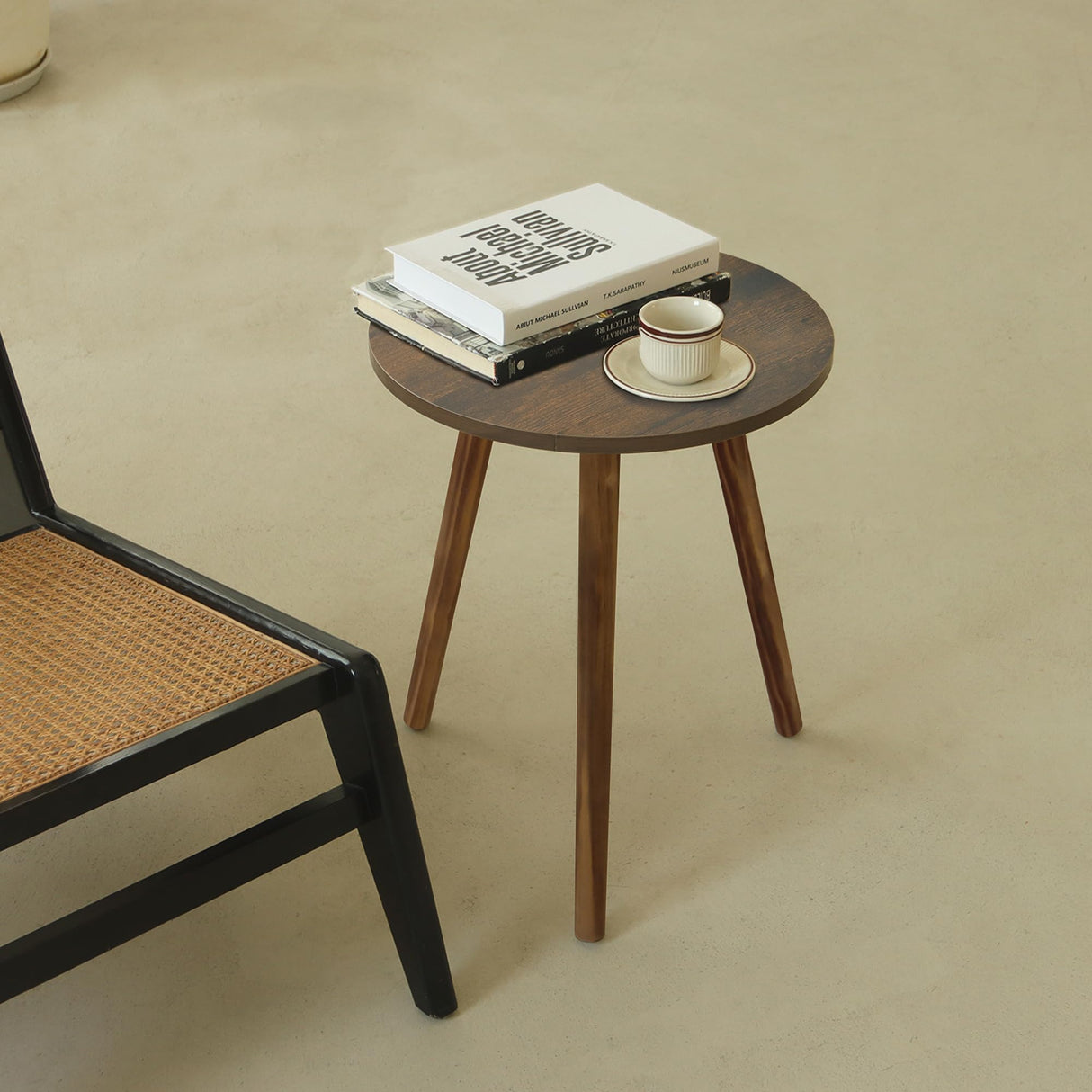 Round Side Table, Small End Table for Living Room, Modern Wood Accent Table Coffee