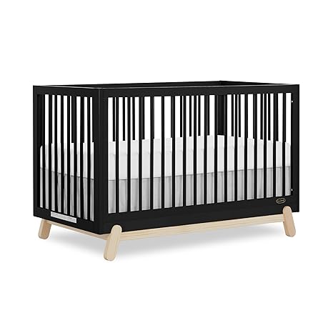 Hygge 5-in-1 Convertible Crib in Weathered Vintage Oak, JPMA & Greenguard Gold Certified, Made of Sustainable Pinewood, Easy to Clean, Safe Wooden Nursery Furniture