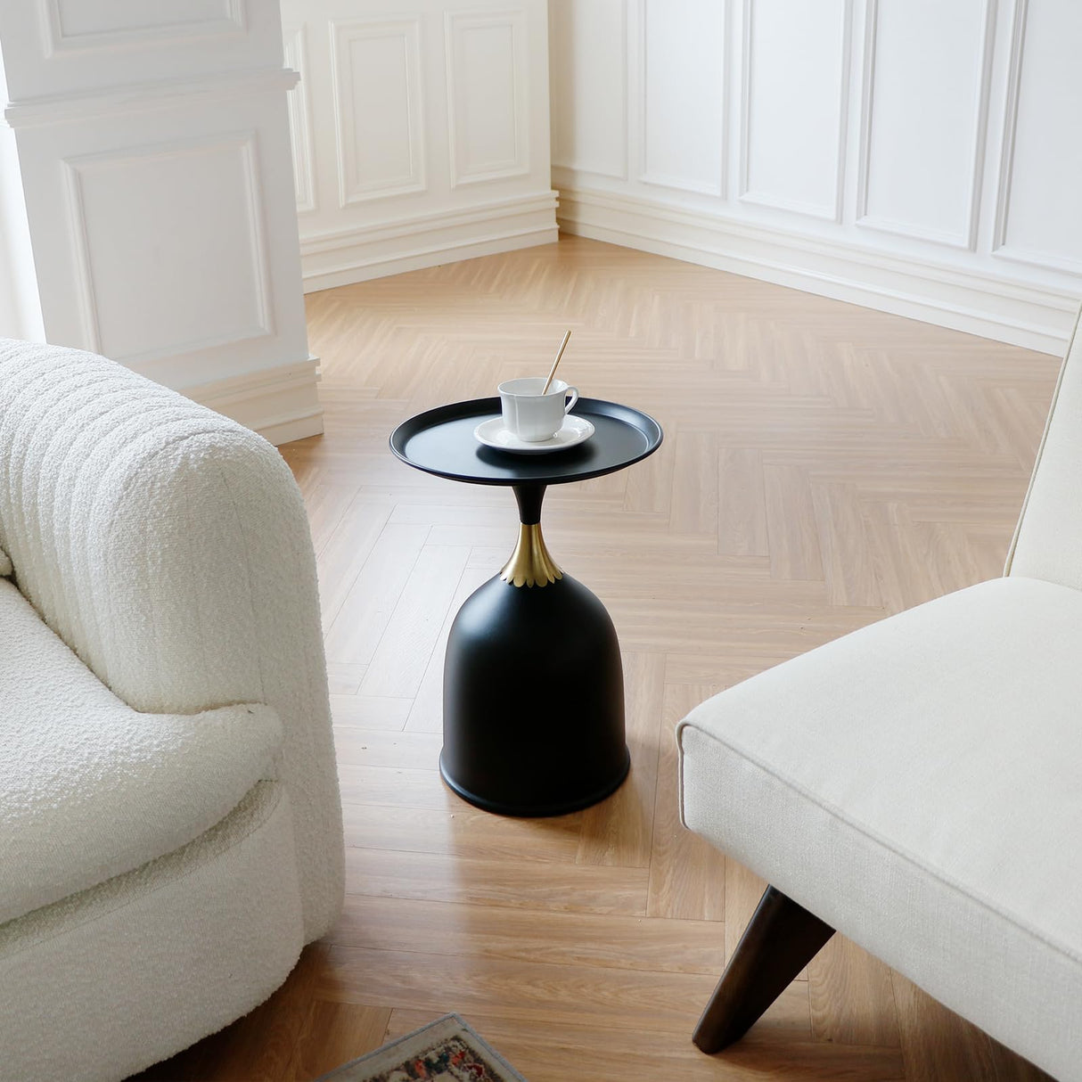 Small Side Table Round End Table, Black Accent Table Modern Minimalist Metal Circle Pedestal Table