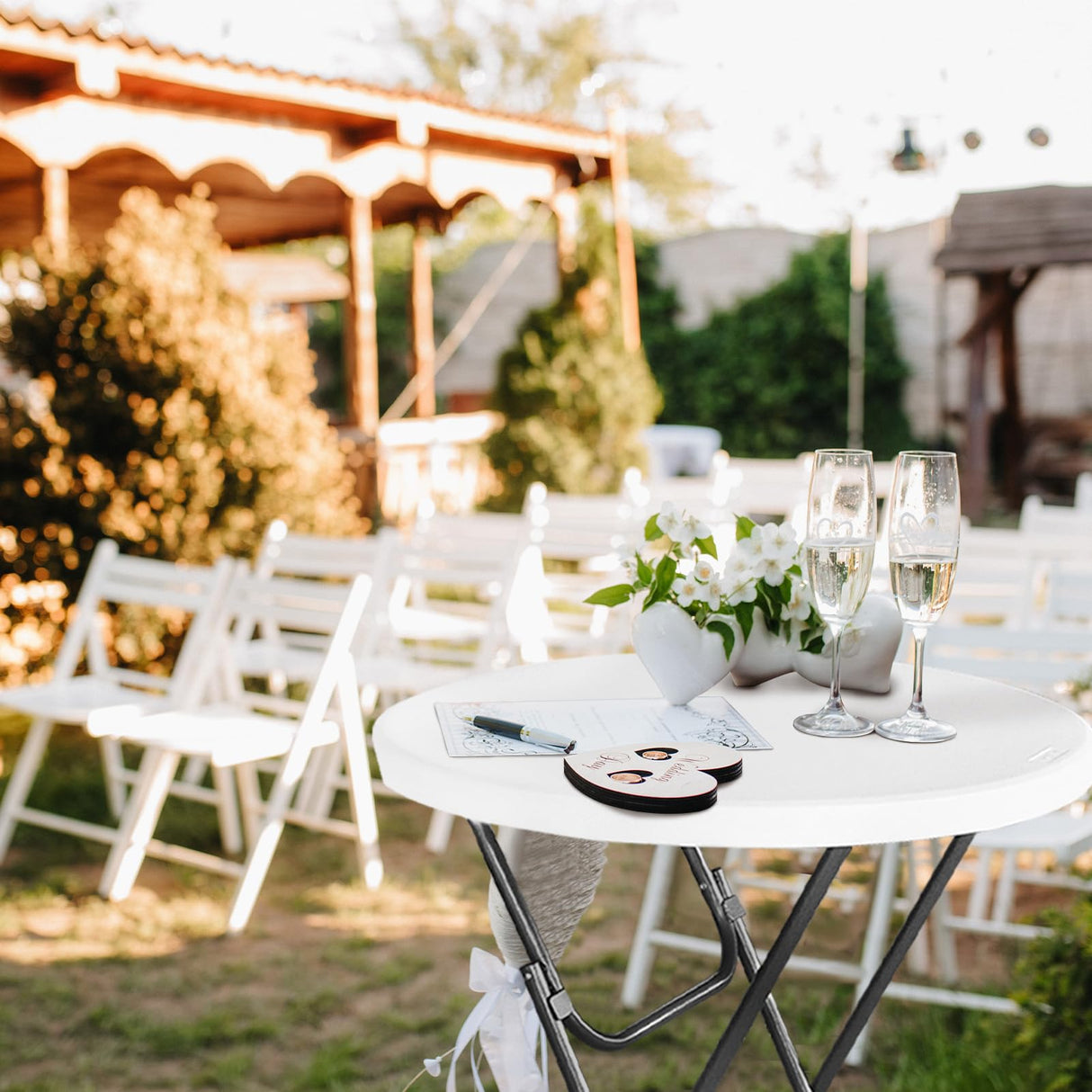 Cocktail Table 28in Hightop Table Round Folding Portable Bistro