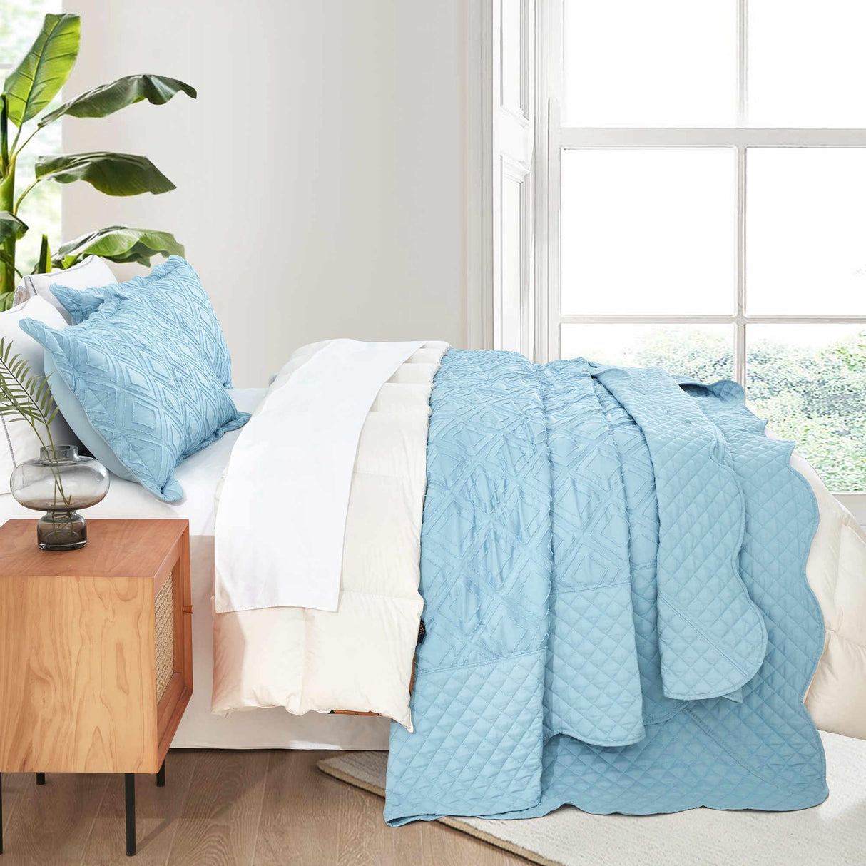 Oversized King Bedspread Extra Wide, Jacquard Tufted Diamond Pattern