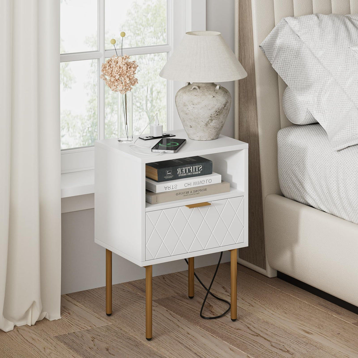 Nightstand with Charging Station,Mid-Century Modern Bedside Table with Storage Drawer