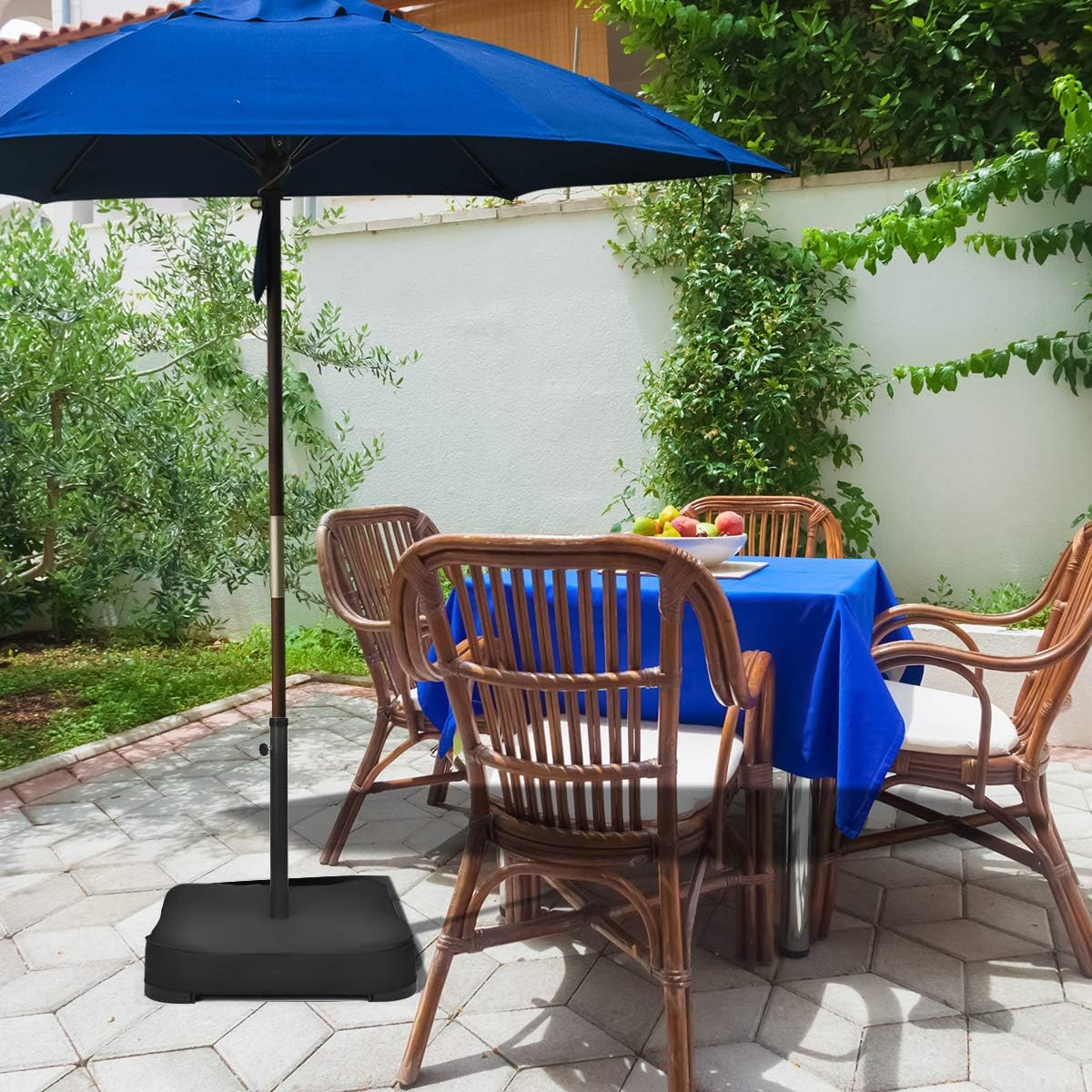 Tangkula Patio Umbrella Base, 220 lbs Heavy Duty Sand Filled Weighted Umbrella Stand with 2 Sandbags, All Weather Oxford Cover, for Poles up to 1.9 inches, for 15 ft Large Market Table Pool Umbrella