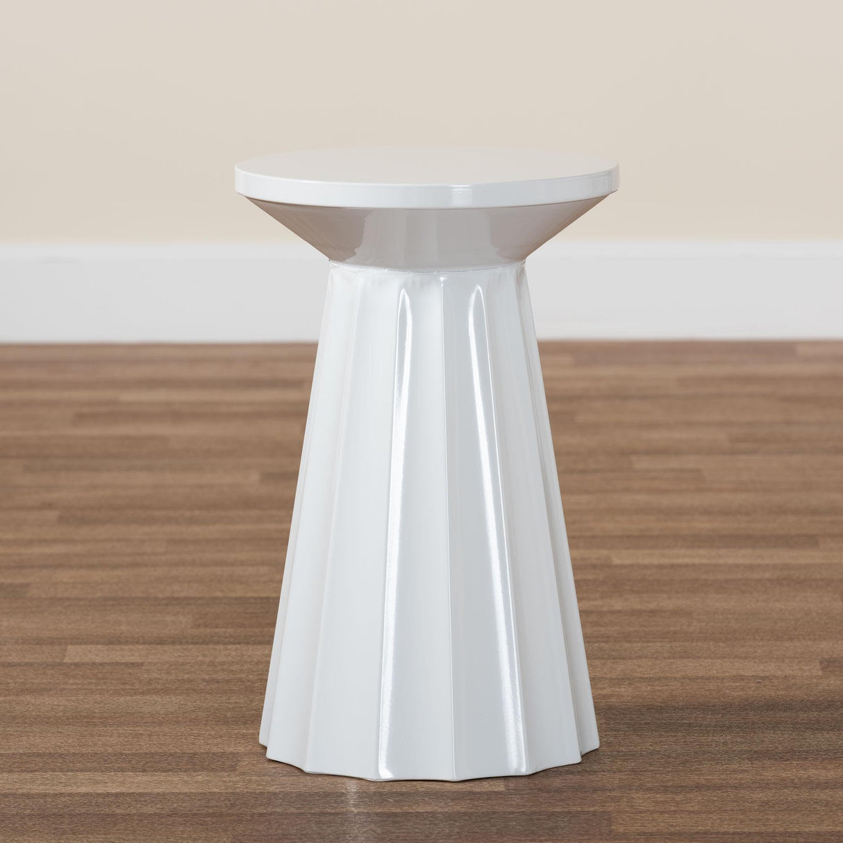 Ulmer Metal Scalloped Side Table Modern Round Accent Table
