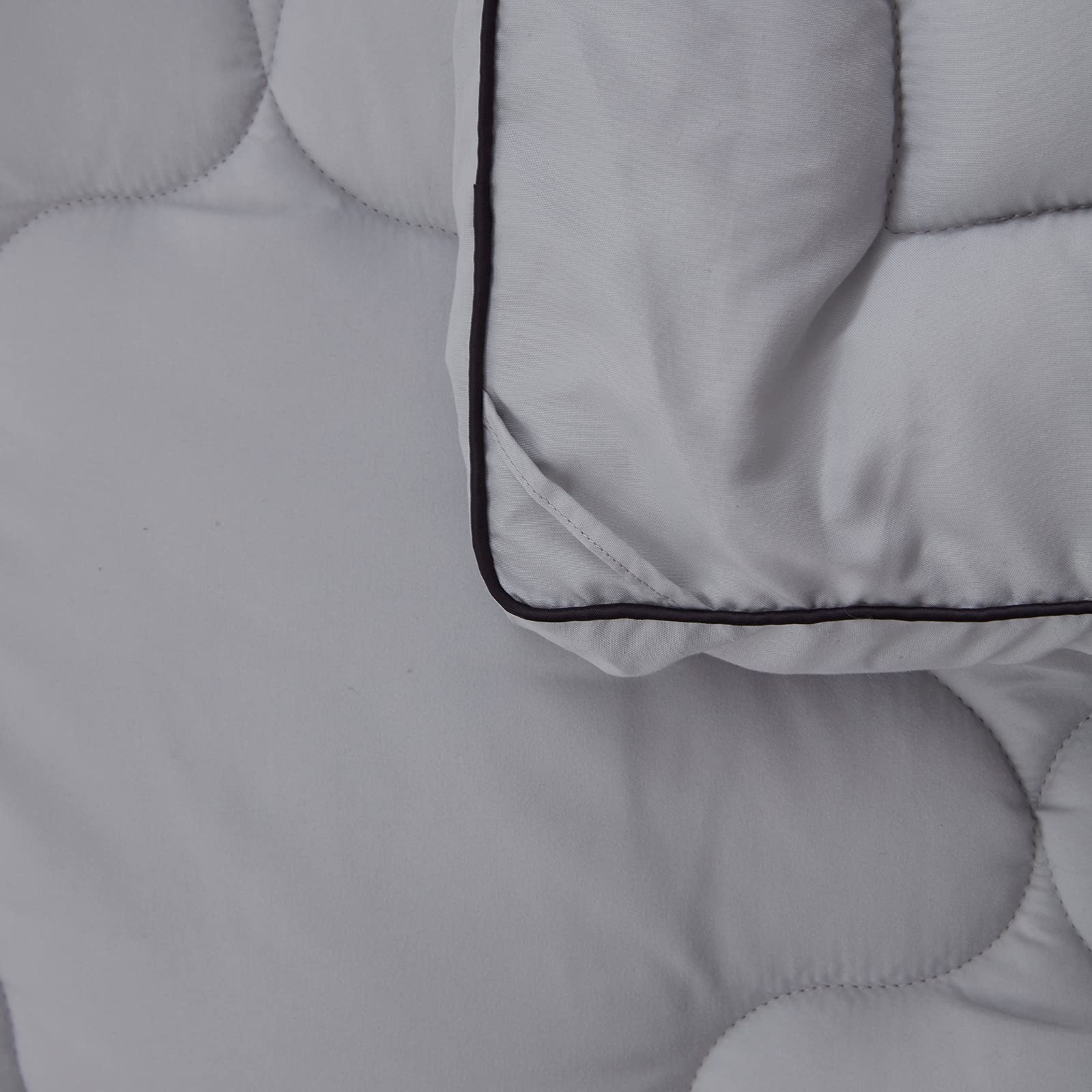 NexHome Comforter Duvet Insert - Quilted Comforters Queen Size, All Season Duvet, Down Alternative Bedding Comforter with Corner Tabs (Light Grey,Queen 88"x88")