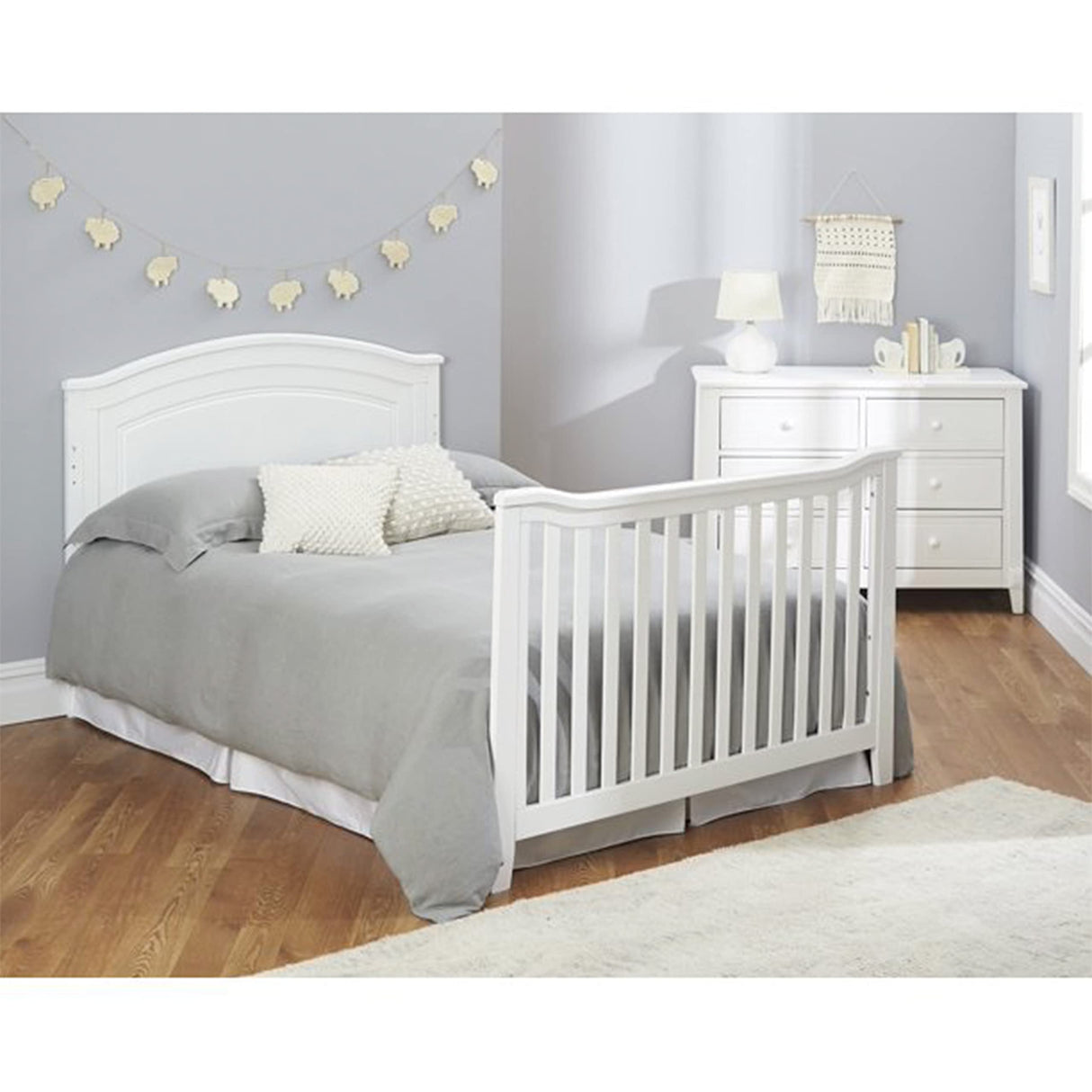 Berkley Round Top Crib, Classic 4-in-1 Convertible Crib, Made of Wood, Non-Toxic Finish