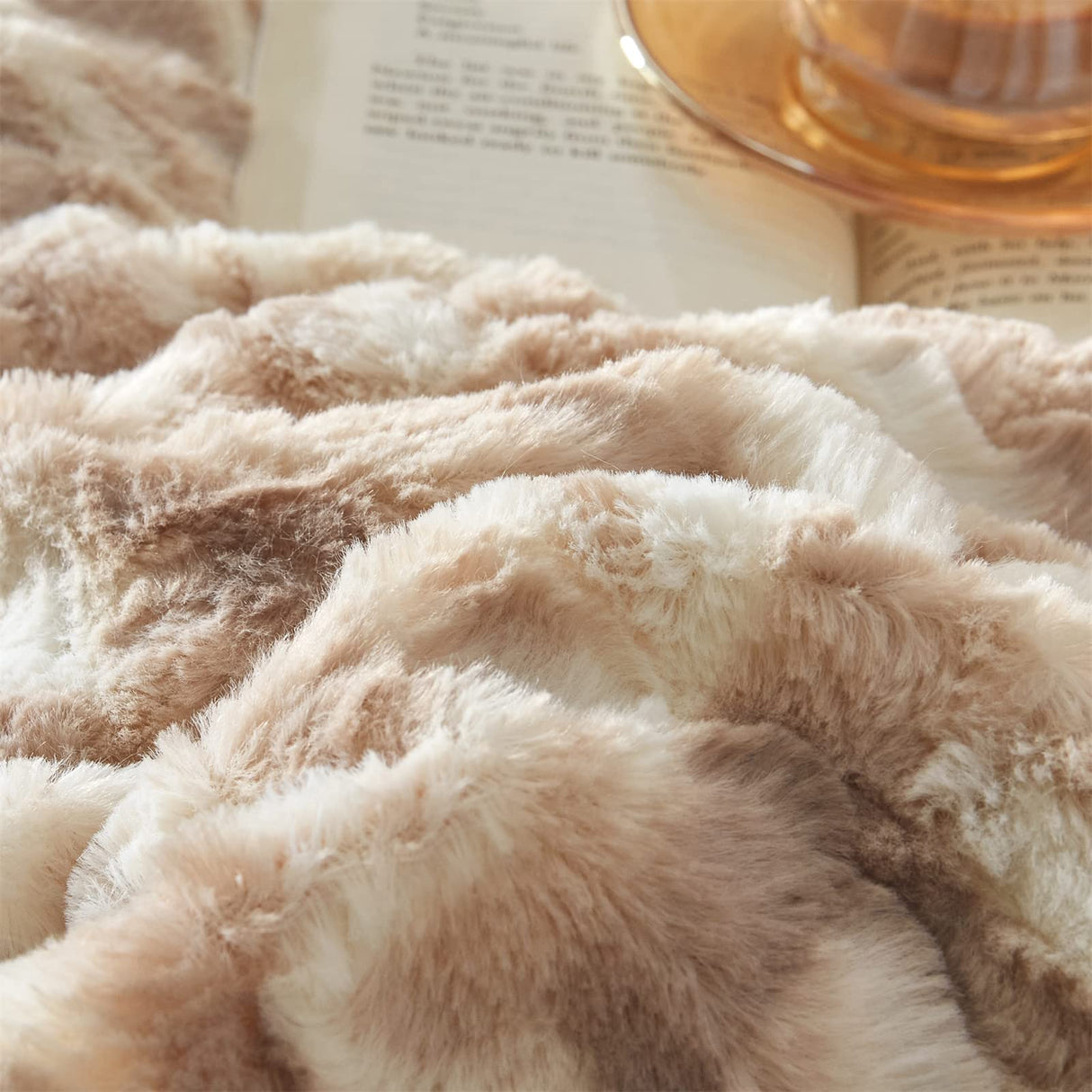 Faux Fur Comforter Set King Size, 3 Pieces Ultra Soft Marbled Beige Fluffy Comforter