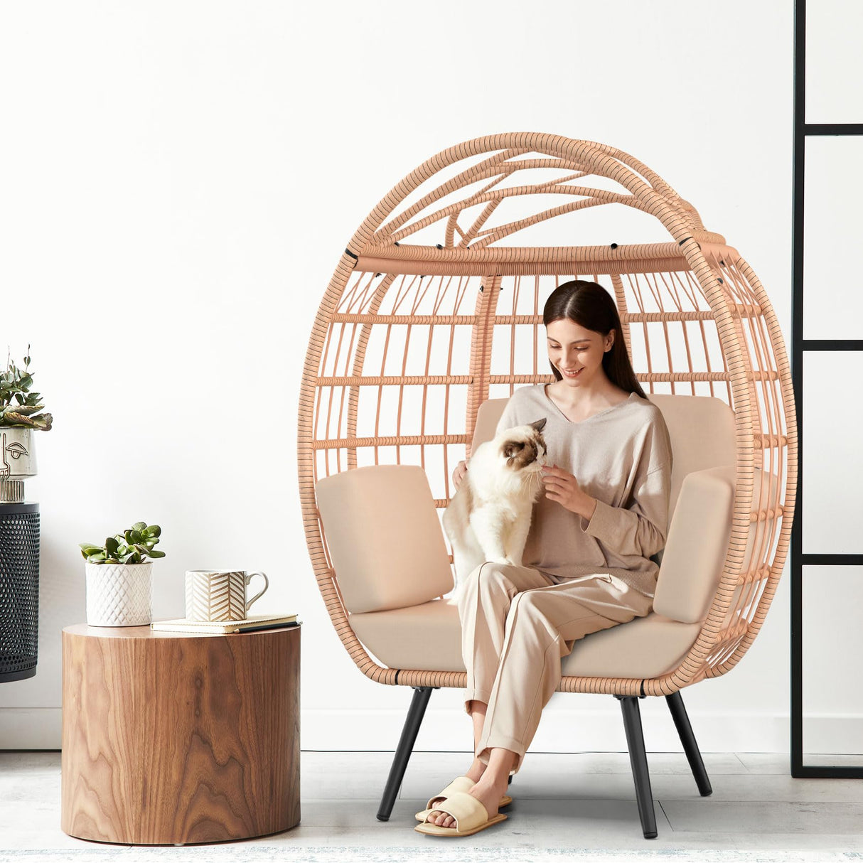 Wicker Egg Chair, Oversized Indoor Outdoor Lounger with 4 UV Resistant Cushions, Storage Bag, All-Weather Wicker Egg Lounger Chair for Patio, Backyard, Living Room, 370lbs Capacity - Brown