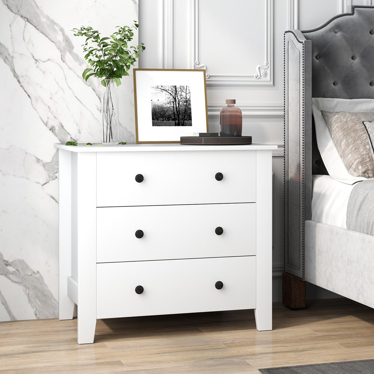 Dresser with 3 Drawers for Bedroom Storage - Chest of Drawers