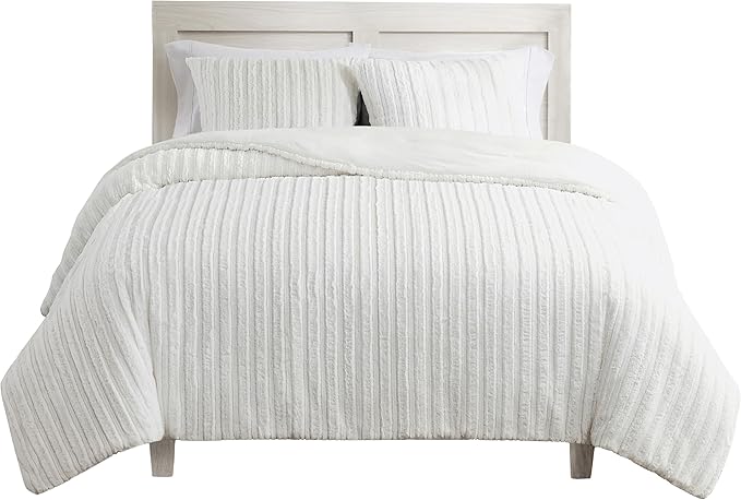 Breathable Oversized Silky Smooth Carved Stripe Pattern Faux Fur Comforter Set