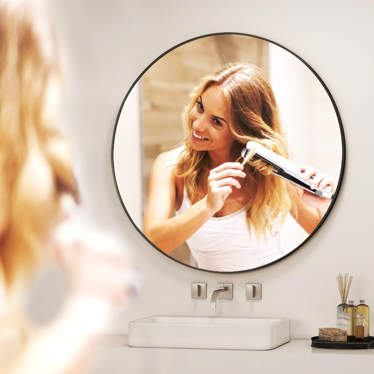 Bathroom Mirror - Black Wall Mounted Circle Mirror