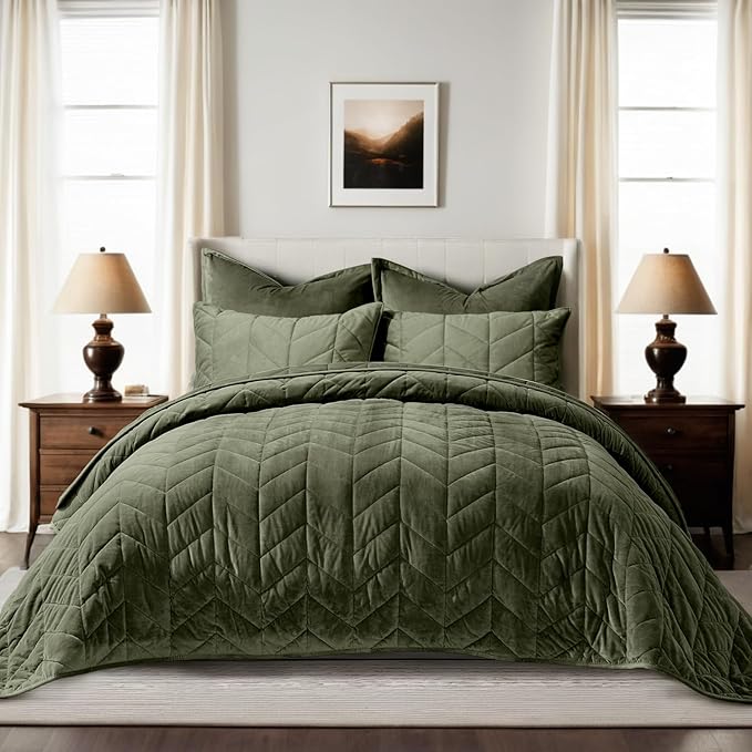 3 Pieces Luxurious Velvet King Quilts, Ultra Soft Lightweight Velvet Comforter Set