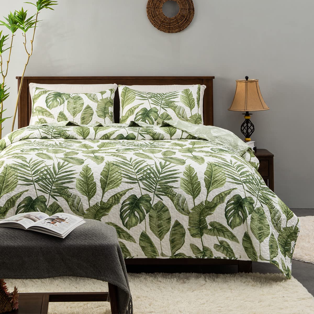 Green Palm Leaves Rainforest Style Fine Printed Reversible Bedspreads Bedding Sets