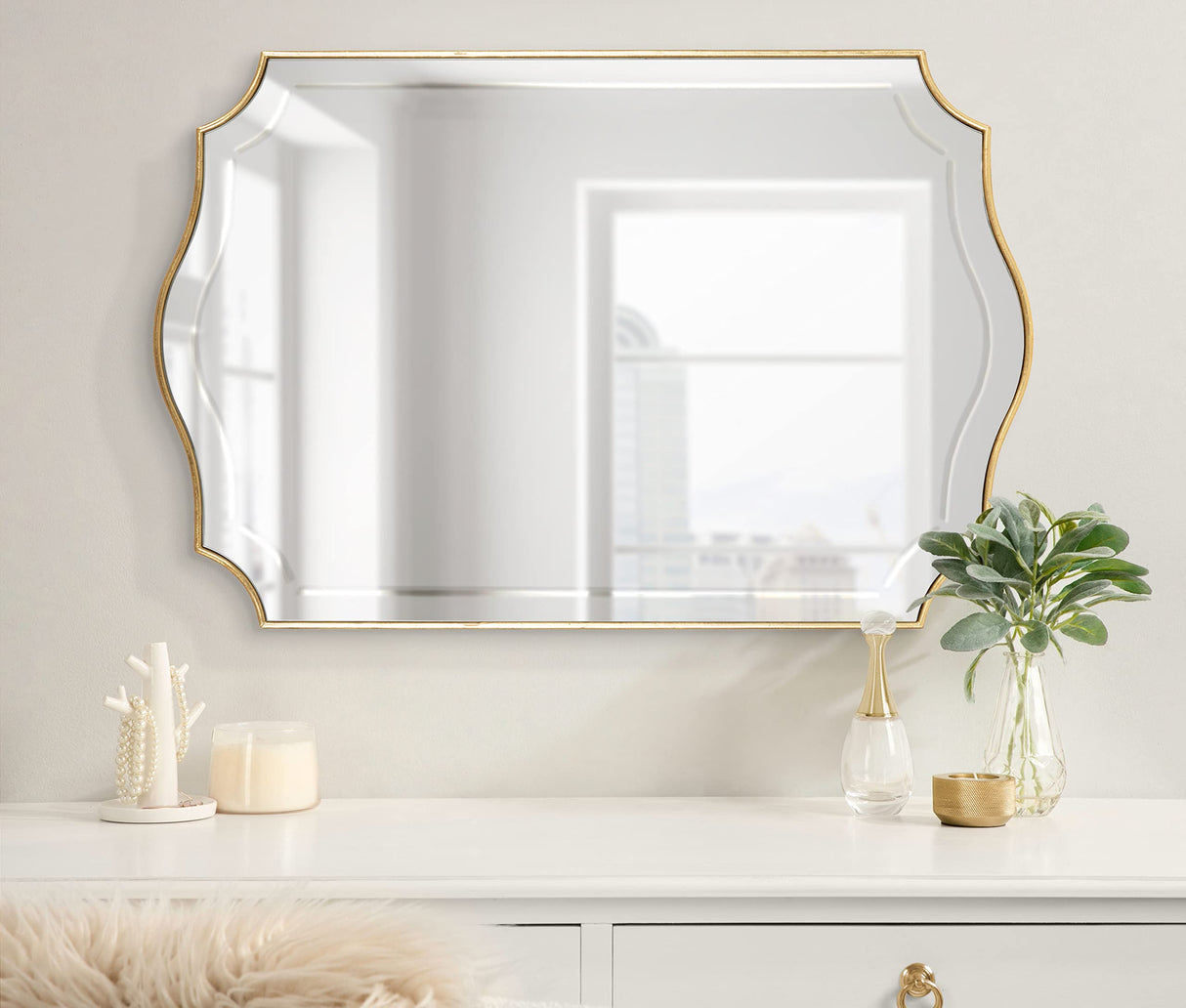 Hollyn Glam Scalloped Wall Mirror, 20 x 30, Gold, Decorative Traditional Wall Decor