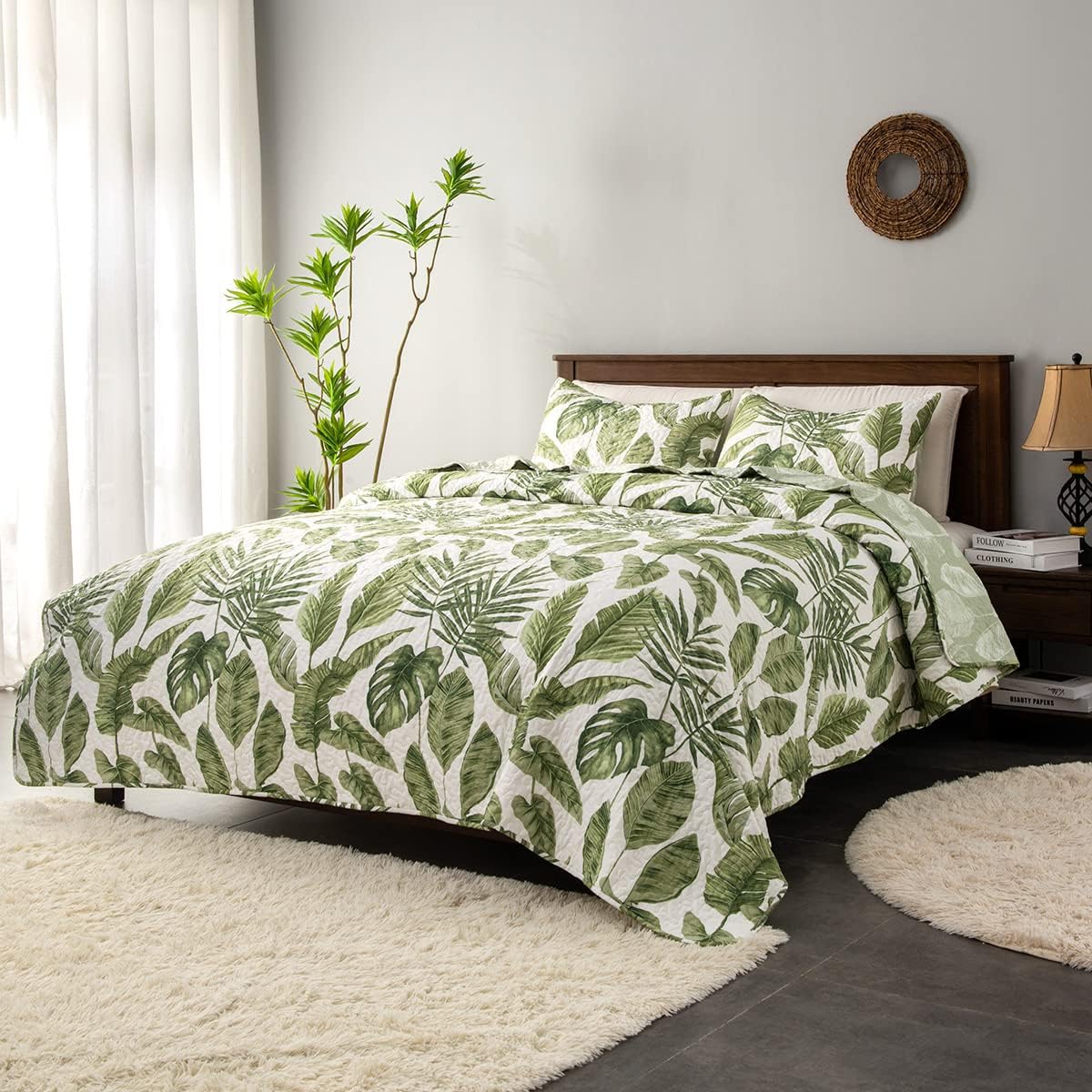 Green Palm Leaves Rainforest Style Fine Printed Reversible Bedspreads Bedding Sets