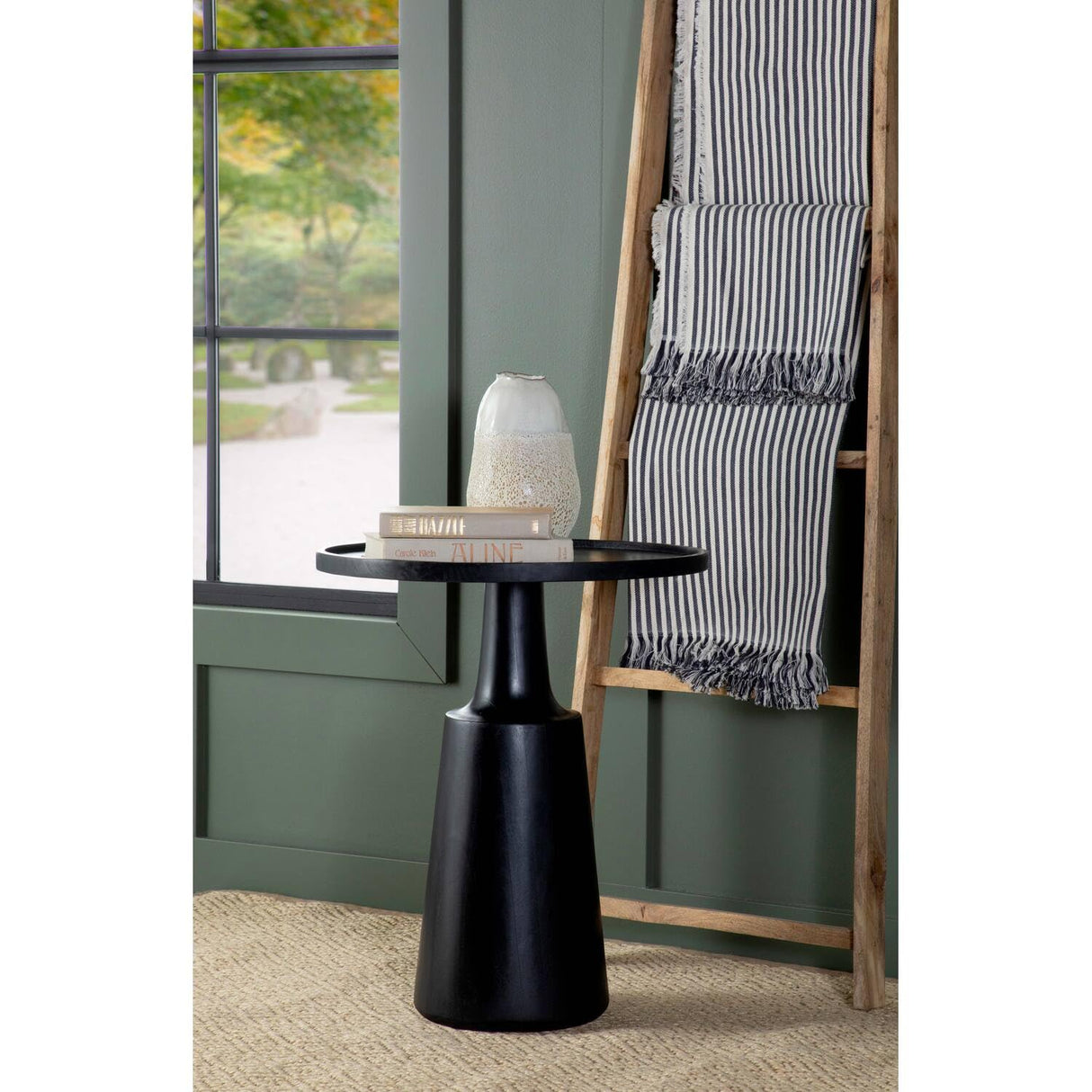Ixia Side Table