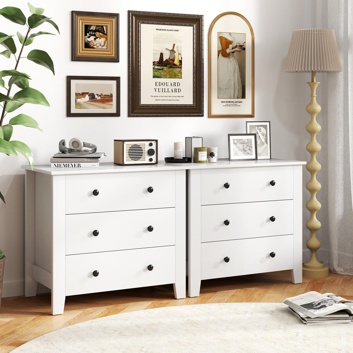 Dresser with 3 Drawers for Bedroom Storage - Chest of Drawers