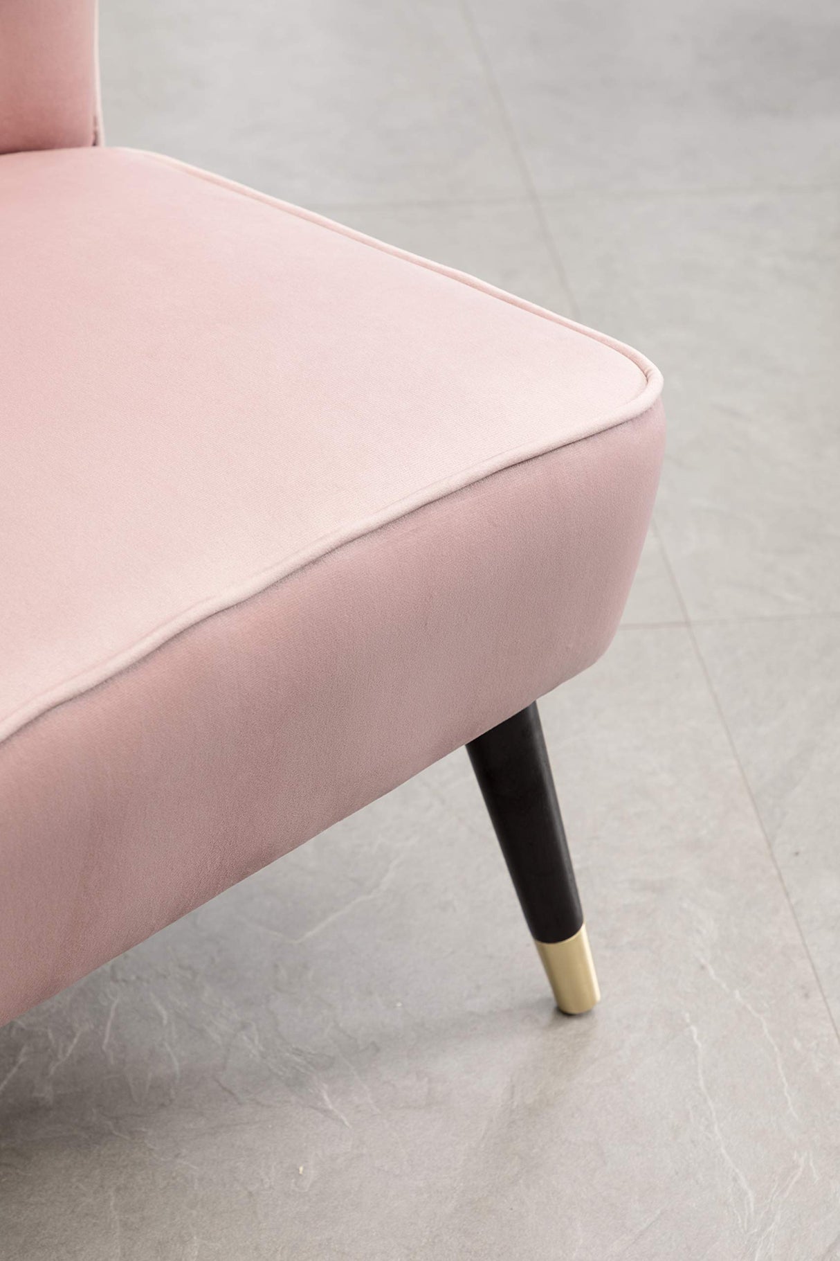 Elon Contemporary Velvet Upholstered Accent Chair, Pink