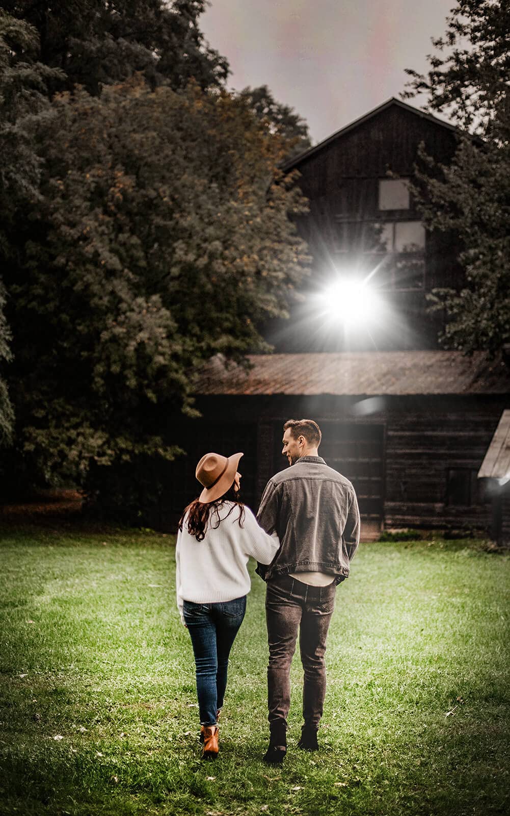 33000LM Stadium Lights Outdoor LED Flood Light 300W 6500K IP67 Waterproof 1500 Watt