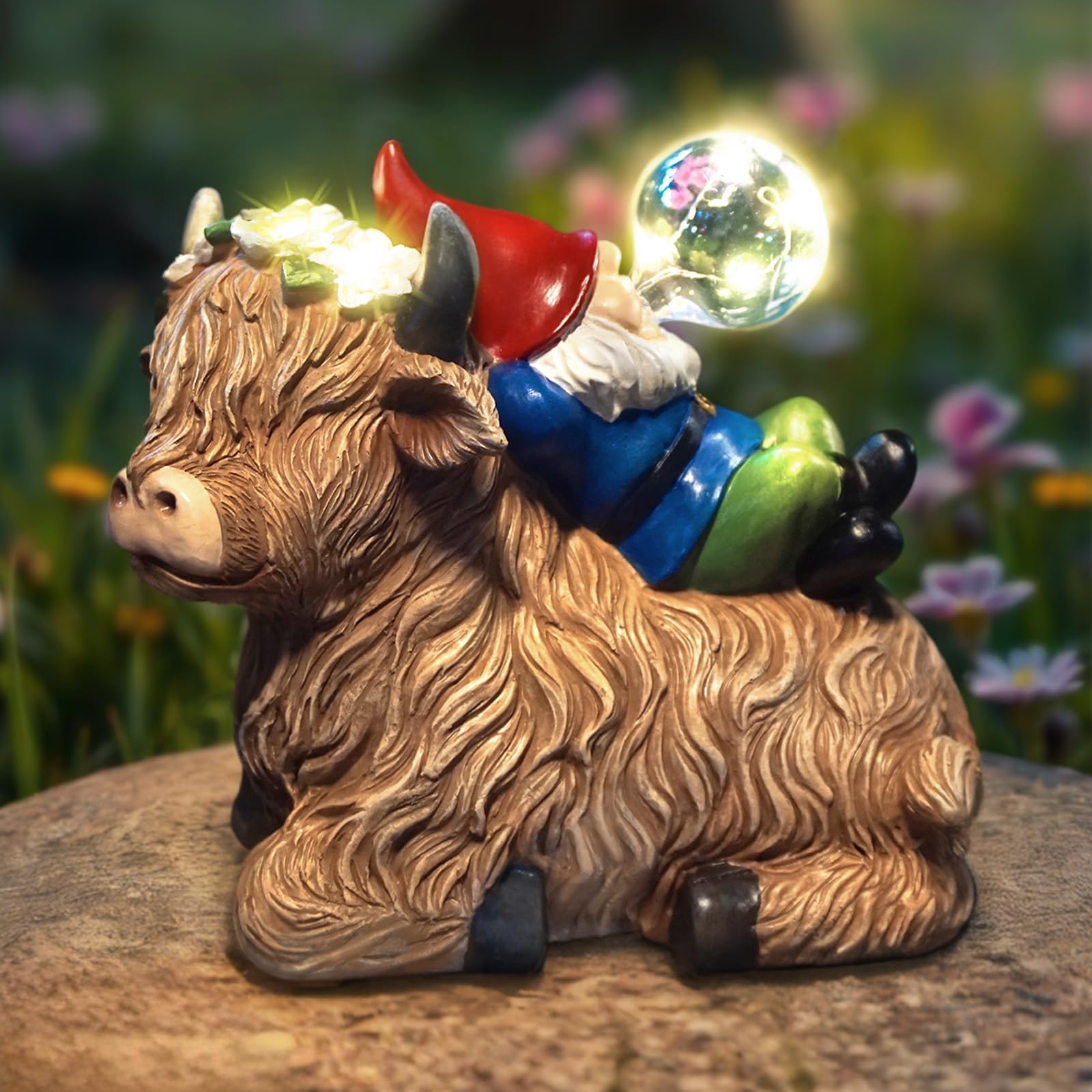 Solar Highland Cow Gnome Garden Decor Statue, Outdoor Funny Solar Light Decoration