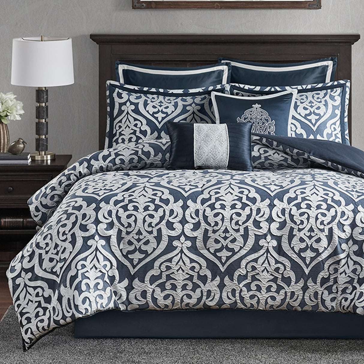 Odette Cozy Comforter Set Jacquard Damask Medallion Design
