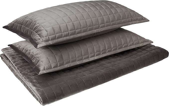 Velvet King Quilt Set, Three-Piece Box Stitch Bedding