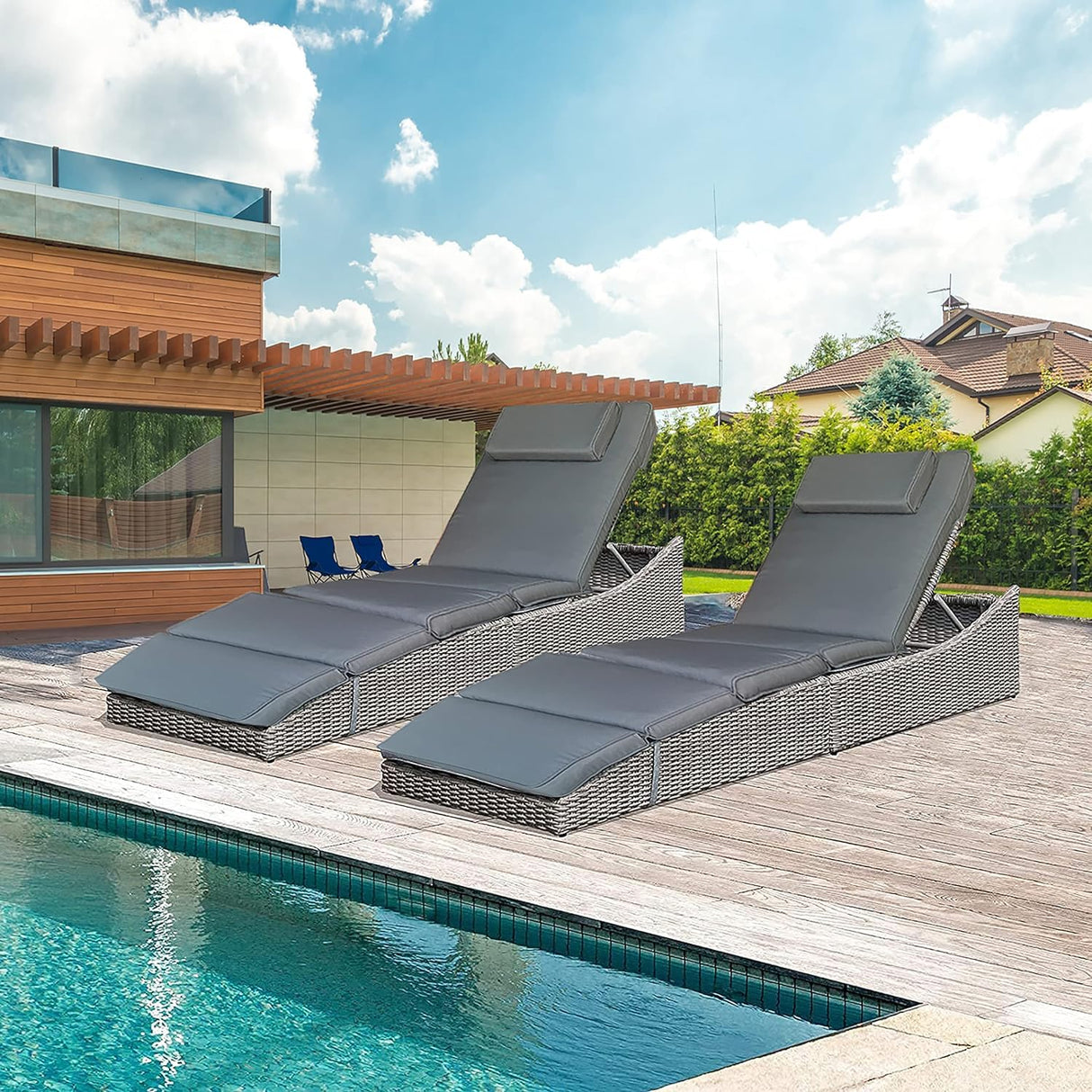 Set of 2, Foldable Outdoor Chaise Pool Lounge Chairs Folding Wicker Rattan Sun Bed Patio Couch