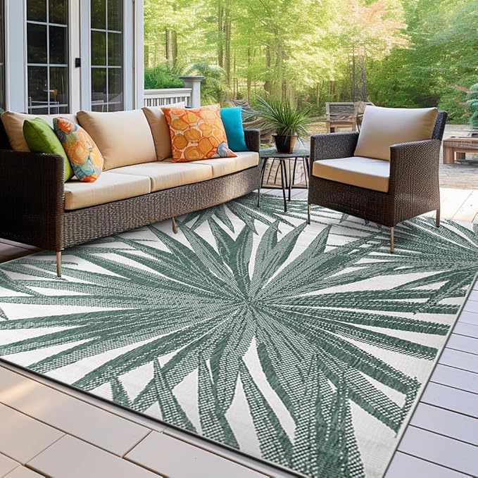 Tropical Leaves Nature Inspired Indoor/Outdoor Area Rug 5' x 7' Black