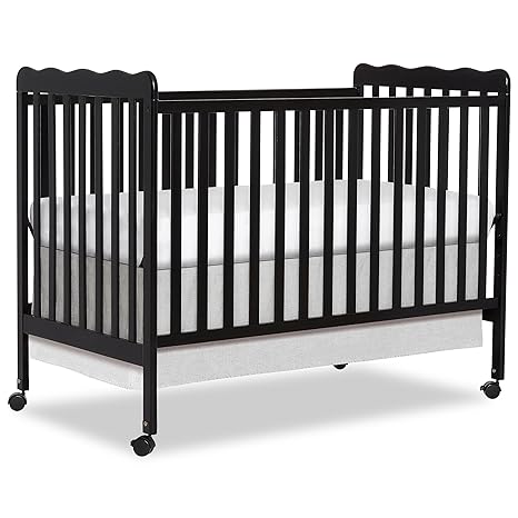 Carson Classic 3-in-1 Convertible Crib in White