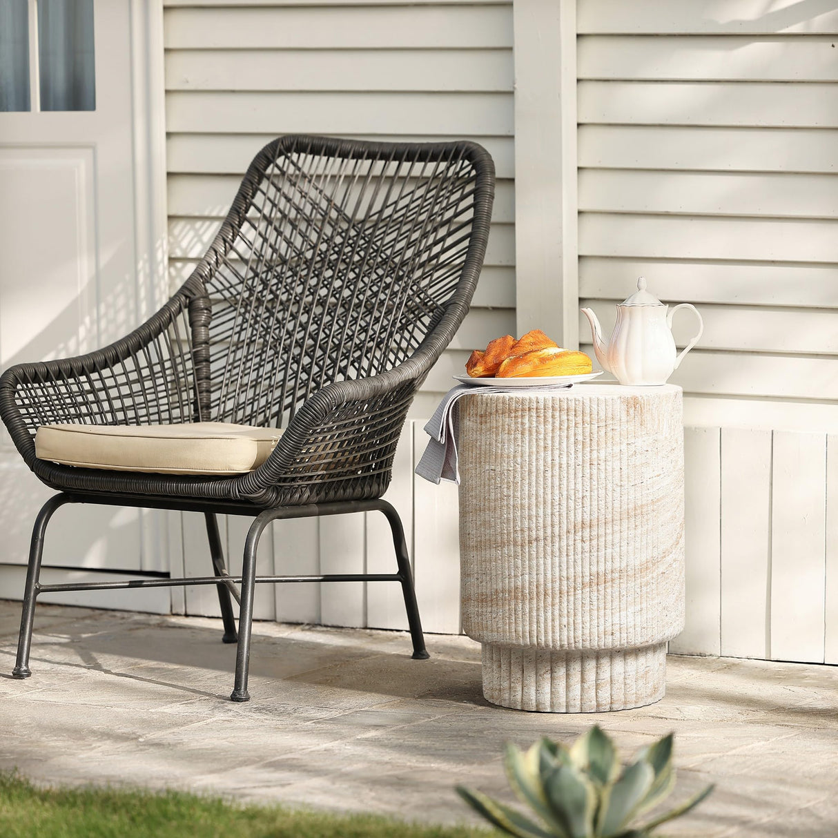 LuxenHome Outdoor Accent Side Table, 18'' Travertine - Style Outdoor Furniture, Round with Ribbed Cement End Table for Patio Backyard Balcony, Modern Coffee Furniture Gift - Bircata