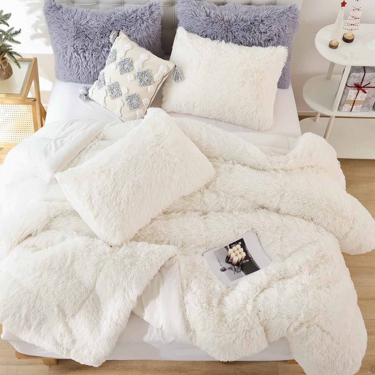 Smoofy Faux Fur Beige Comforter Set Queen Size 3Pcs Fluffy Fuzzy Plush Comforter Set Cute Soft Shaggy Velvet Double-Sided Bedding Set (1 Faux Fur Comforter + 2 Faux Fur Pillowcases)