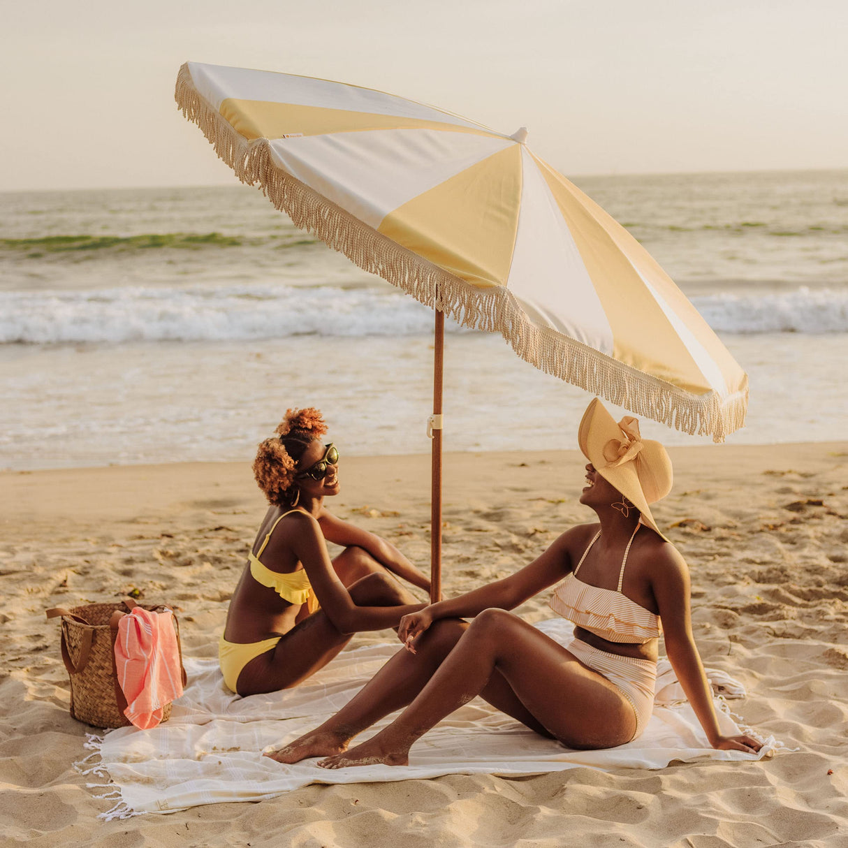 Summerland 6.5 Feet Beach Umbrella with Fringe - Outdoor Umbrella - UV50+ Sun