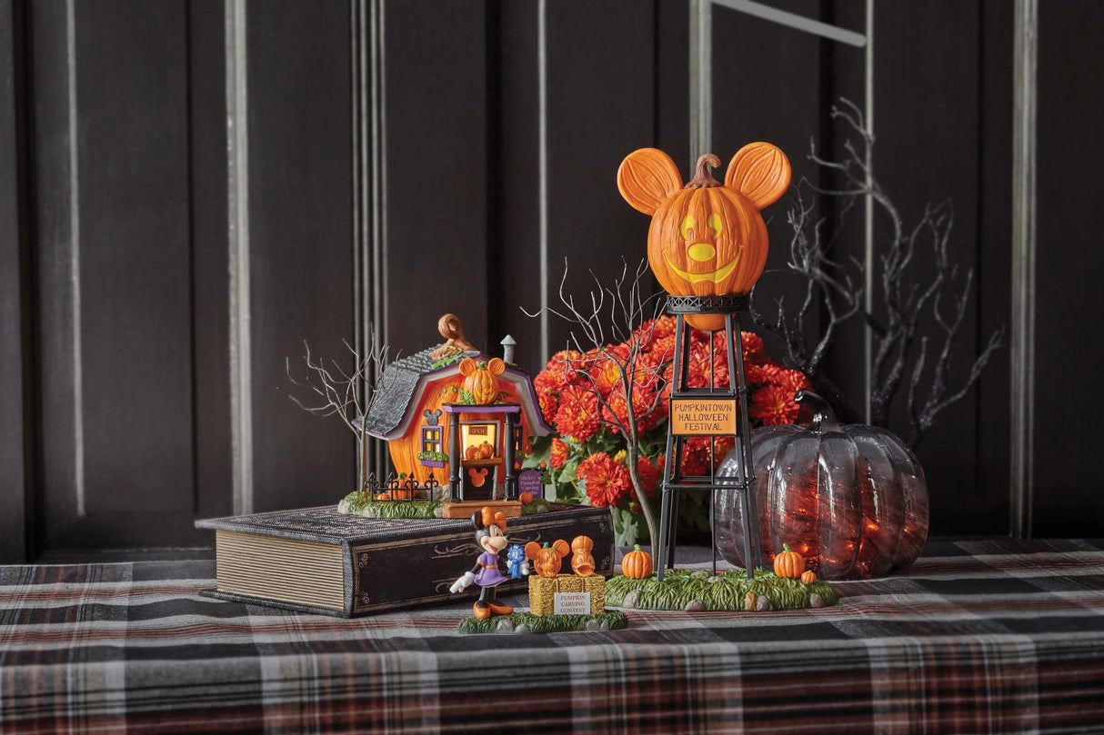 Disney Village Halloween Pumpkintown Mickey Mouse Carving Studio Lit Building
