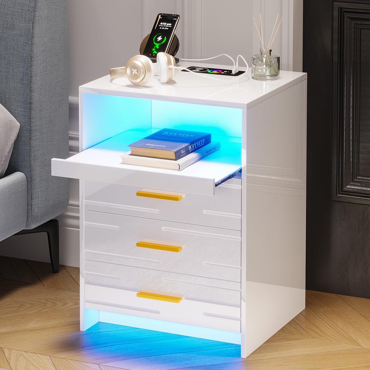 Nightstand Set of 2 with Wireless Charging Station